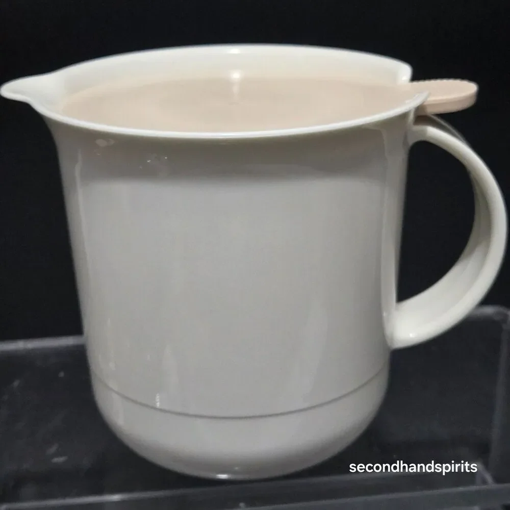 Vtg Tupperware Creamer Beige/White 2309A Pale Pink Snap On Lid Coffee Tea Sugar